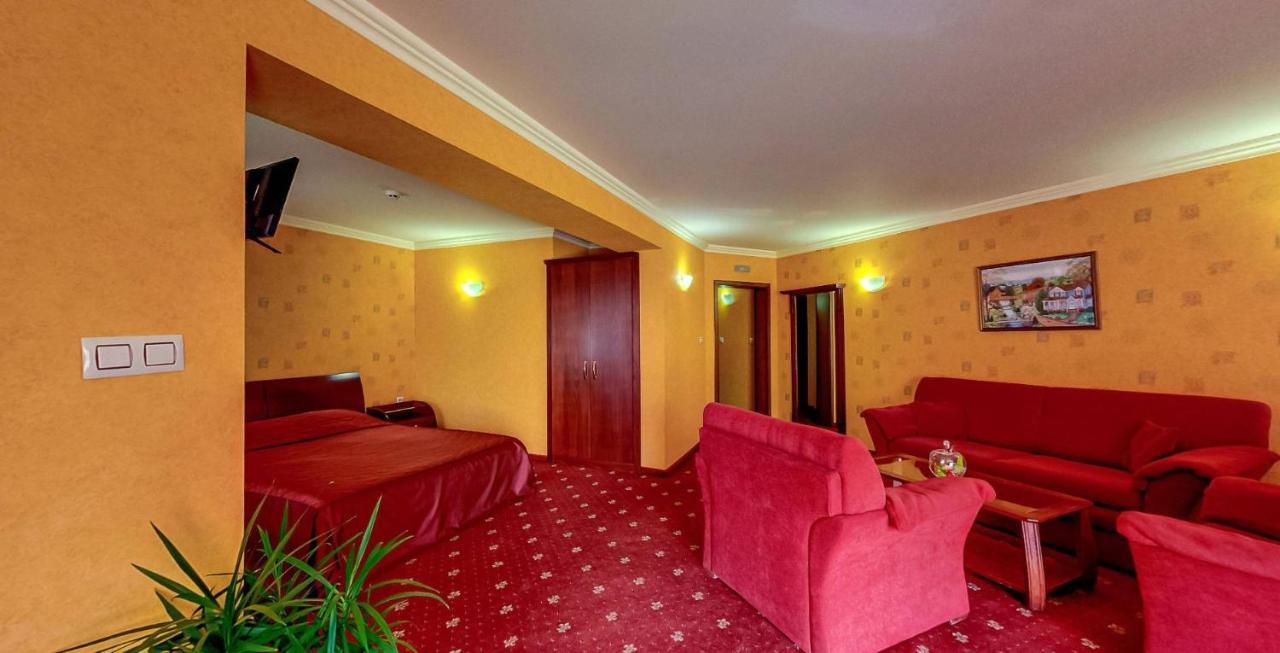 Troyan Plaza Hotel Extérieur photo