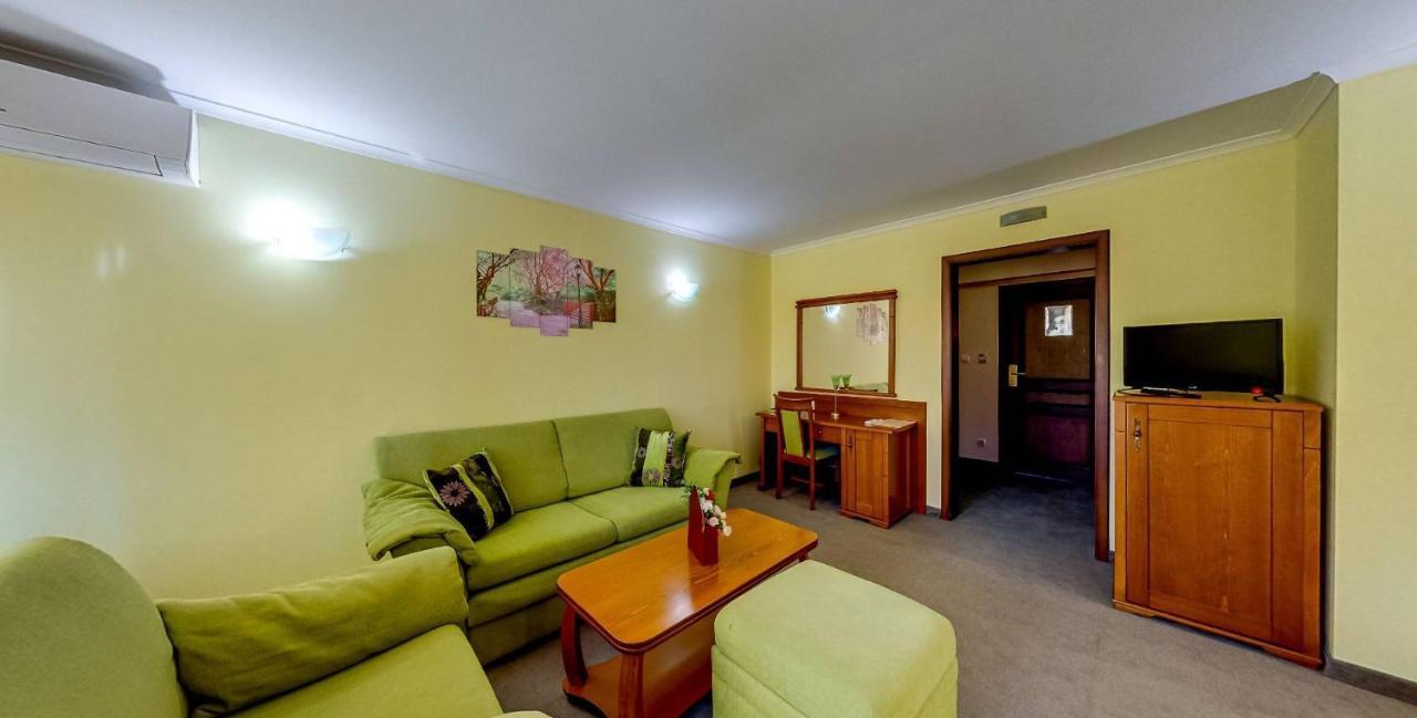 Troyan Plaza Hotel Extérieur photo