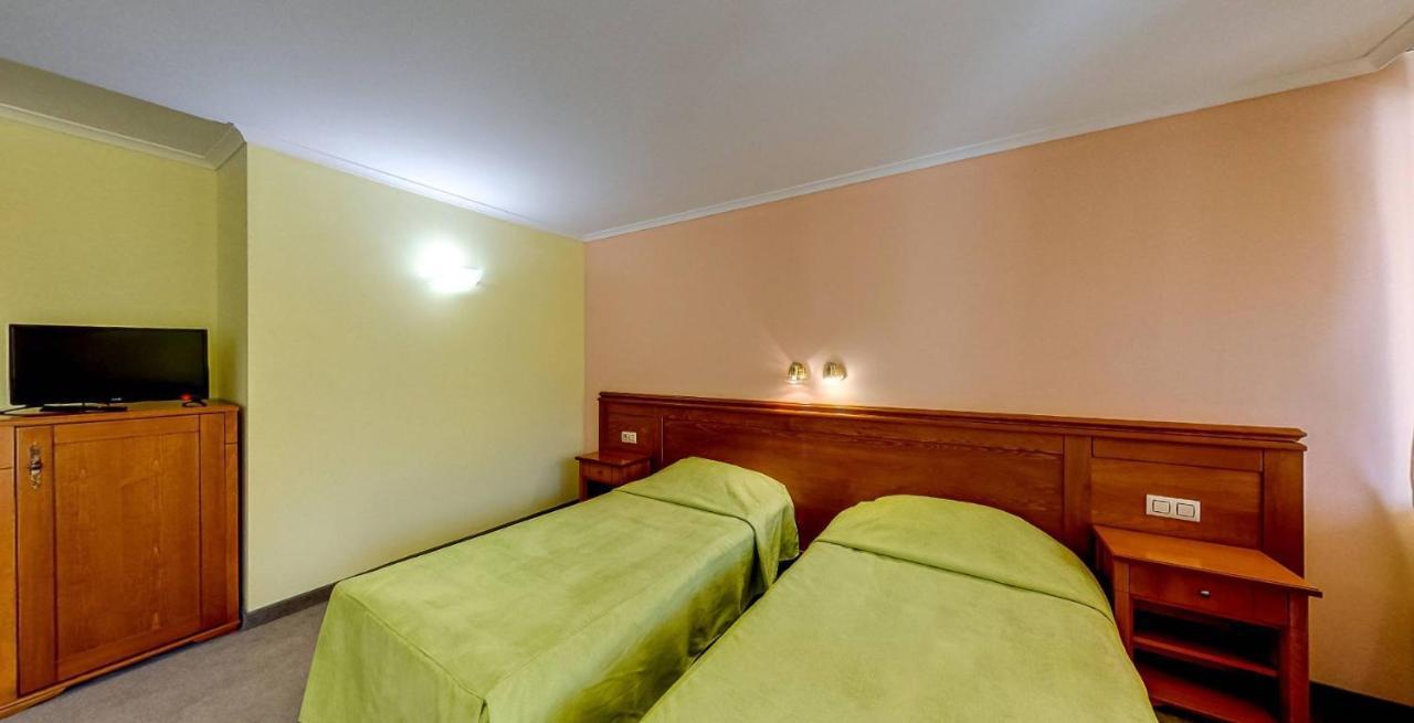 Troyan Plaza Hotel Extérieur photo