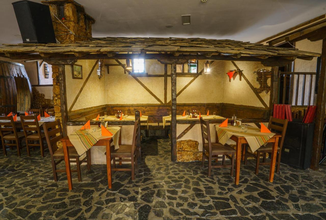 Troyan Plaza Hotel Extérieur photo